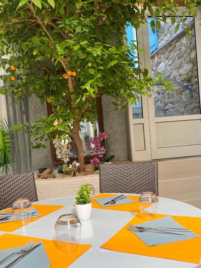 Les Voyageurs Otel Charols Dış mekan fotoğraf