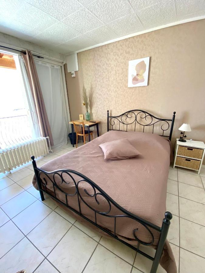 Les Voyageurs Otel Charols Dış mekan fotoğraf