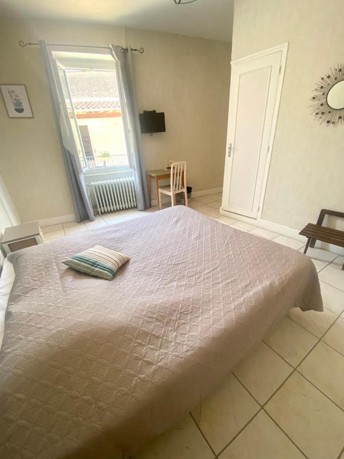 Les Voyageurs Otel Charols Dış mekan fotoğraf